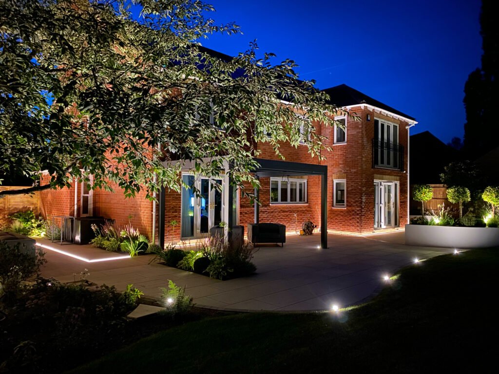 Why Landscape Design and Lighting Interrelate