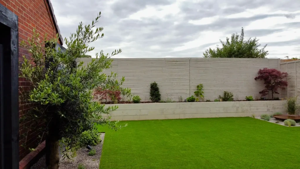 Tiptree, Essex - Light, Bright, Spacious Garden. Corten Steel Water Bowl and Bespoke Slatted